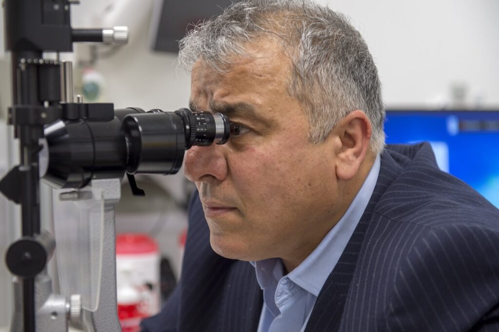common eye conditions in elderly