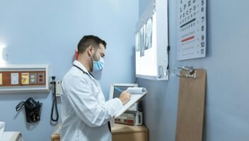 Eye hospitals in Tampa